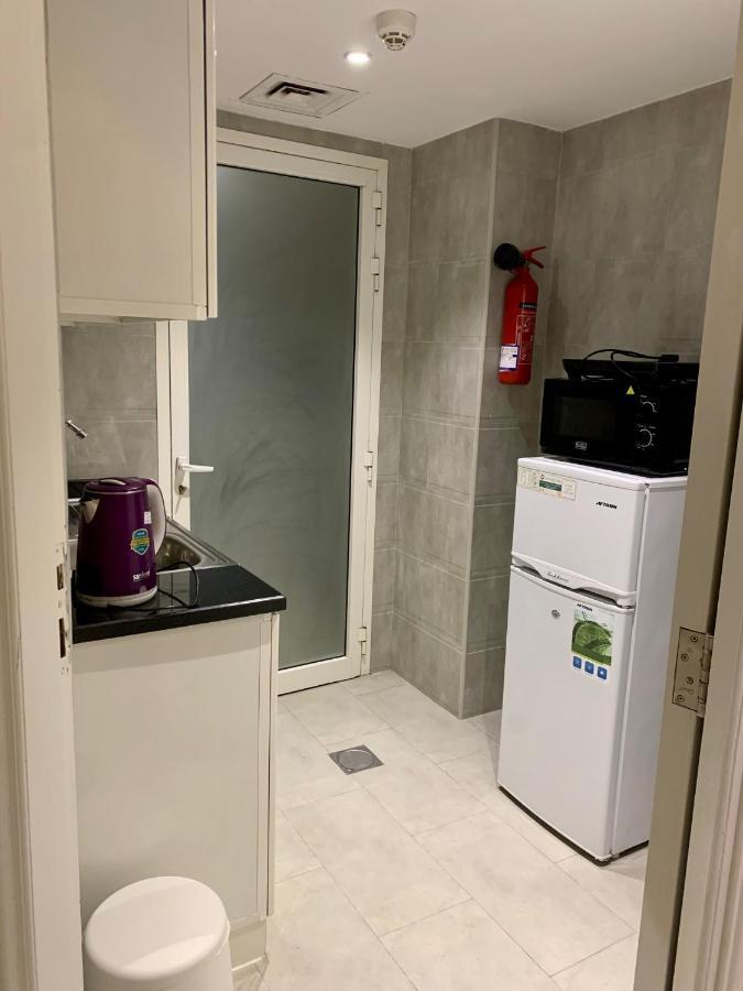 Al Rawdha Hotel Apartments Шарджа Экстерьер фото